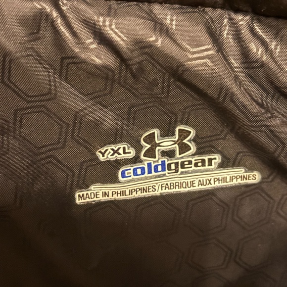 Boys Under Armour puffer vest XL ski snow kids jacket UA girls unisex warm cozy - Picture 7 of 8